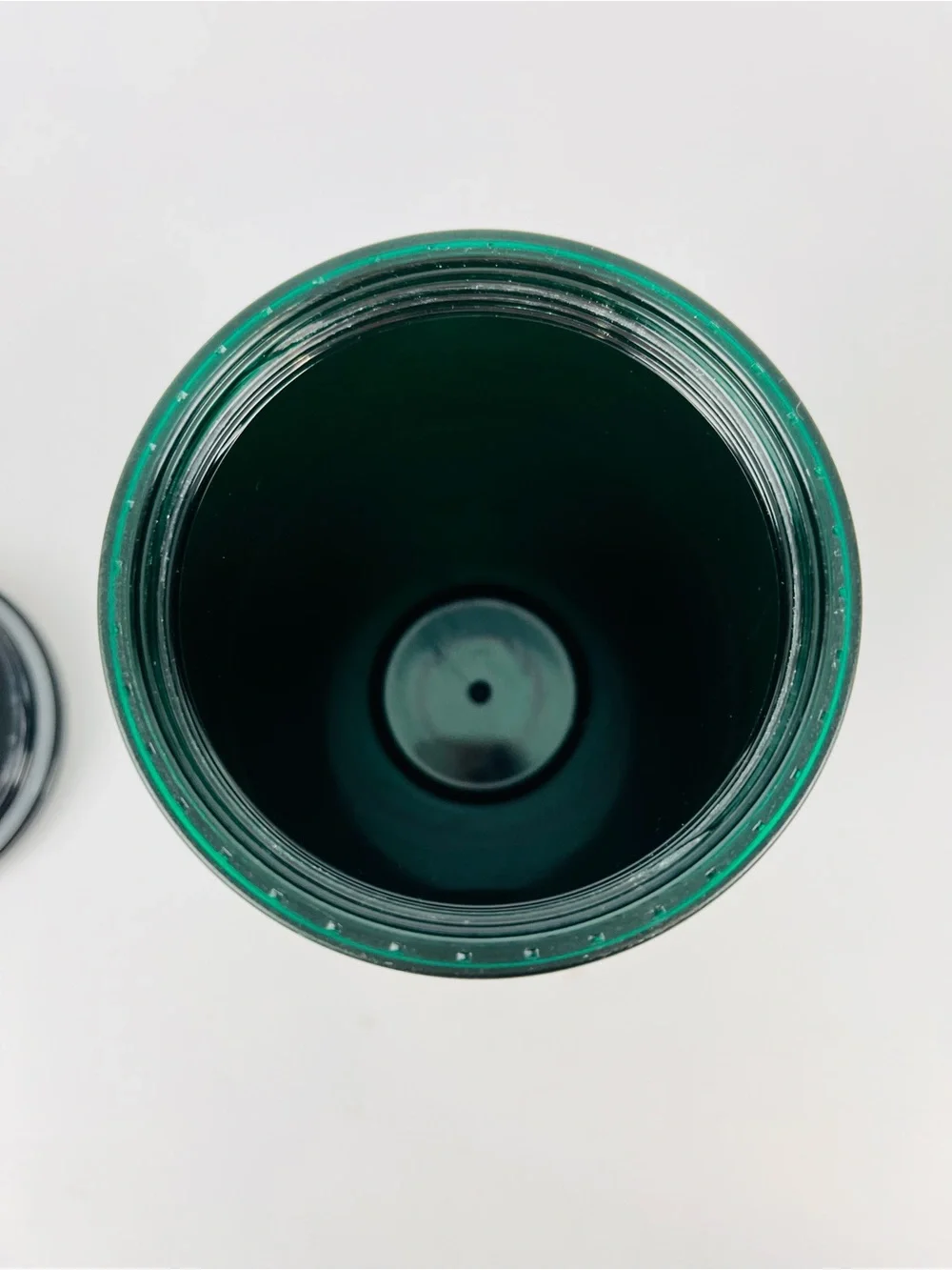 Starbucks Matte Black Acrylic Cold Cup with Emerald Logo & Rim Grande 16 oz.